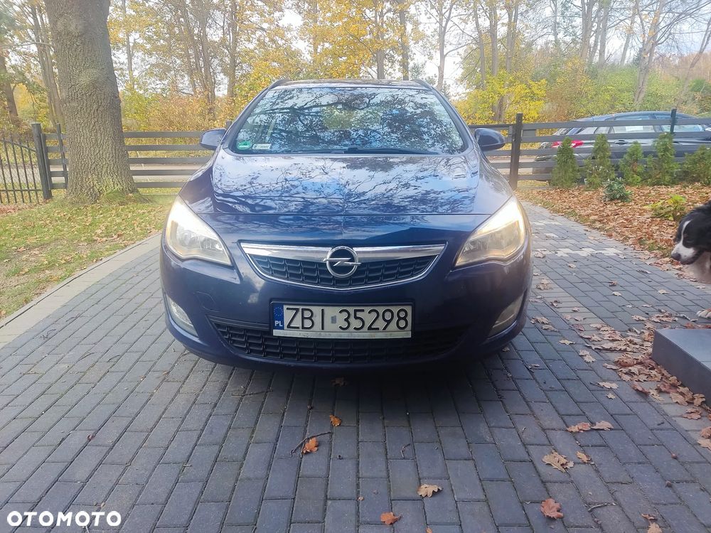 Opel Astra 2.0 CDTI Enjoy - 1