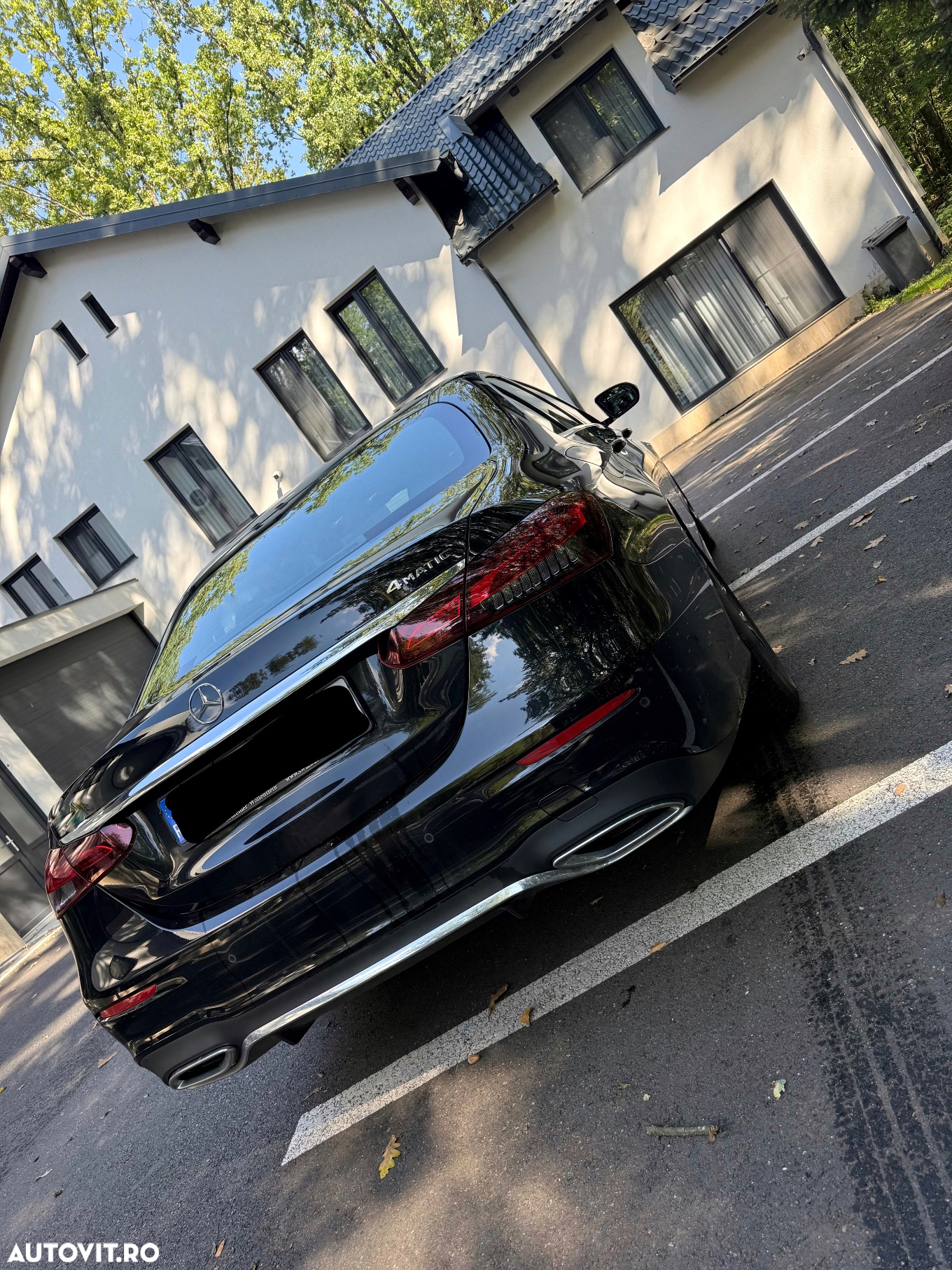 Mercedes-Benz E 220 d T 9G-TRONIC AMG Line - 5