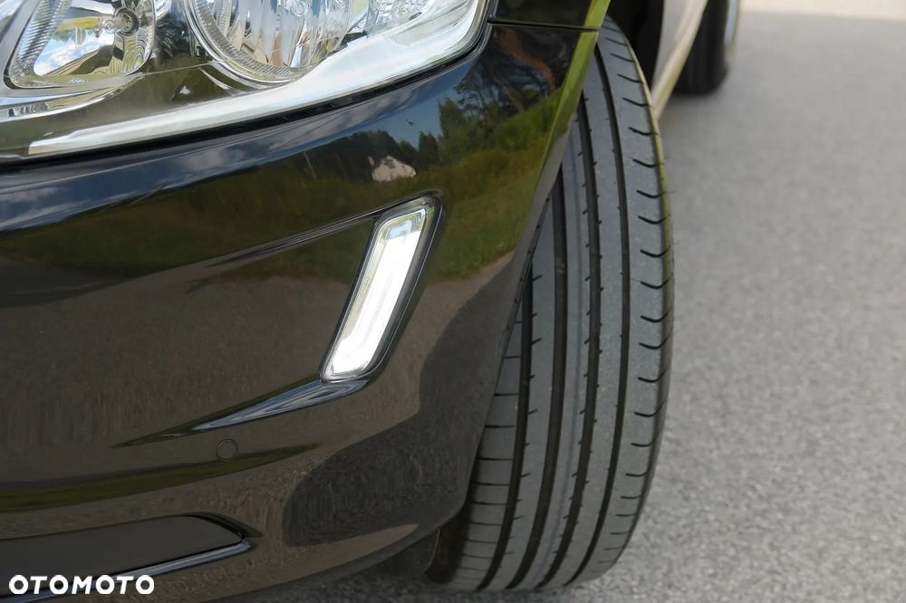 Volvo XC 60 D4 Momentum - 15