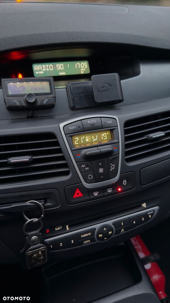 Renault Laguna 2.0 DCi FAP Expression - 37