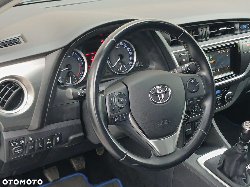 Toyota Auris 1.6 Valvematic Life - 29