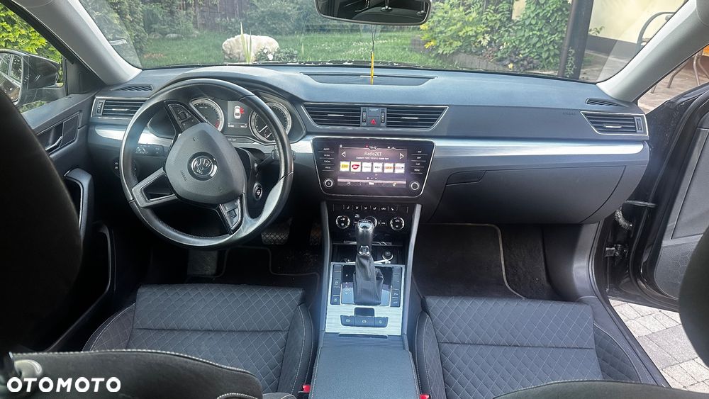 Skoda Superb 2.0 TDI SCR Style DSG - 15