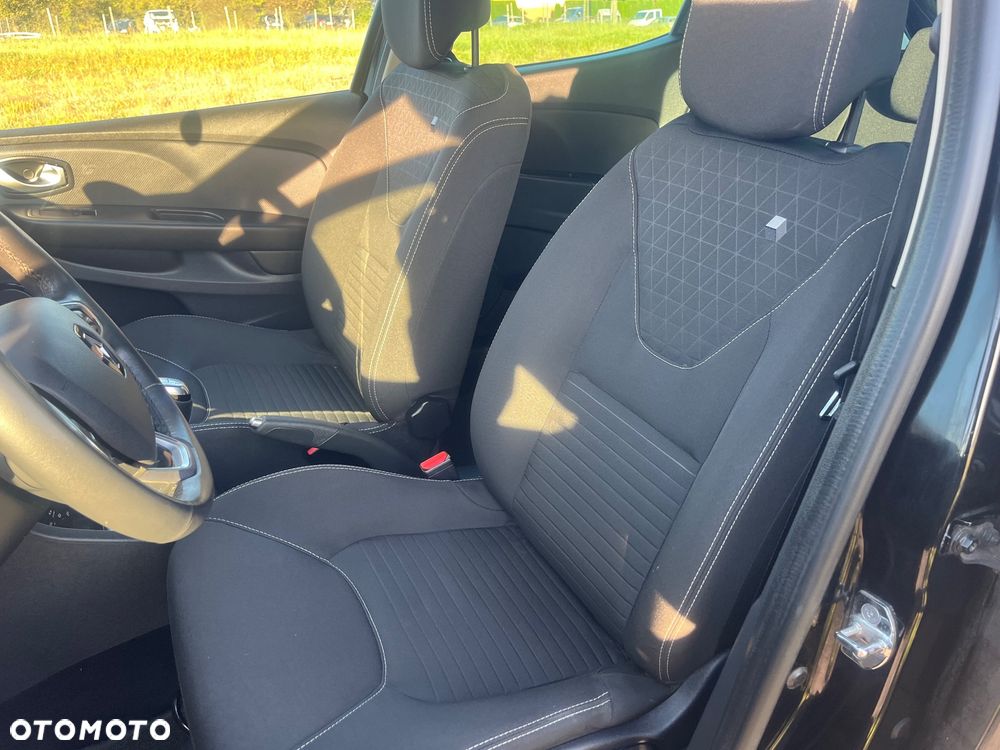 Renault Clio - 12