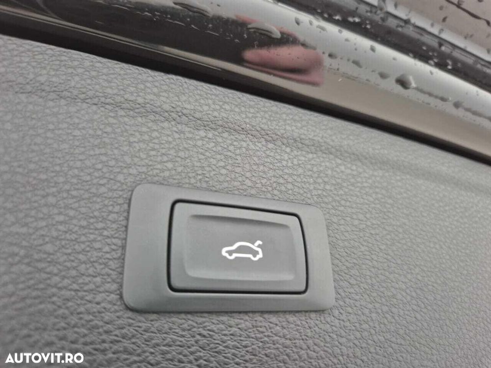 Audi Q5 50 TFSIe quattro S tronic S line business - 10