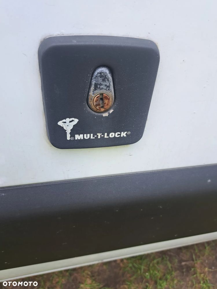 Nissan NV400 - 6