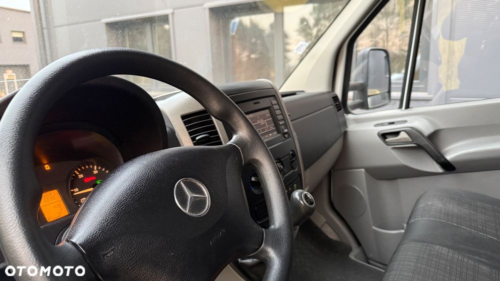 Mercedes-Benz Sprinter - 9