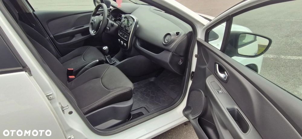 Renault Clio - 30