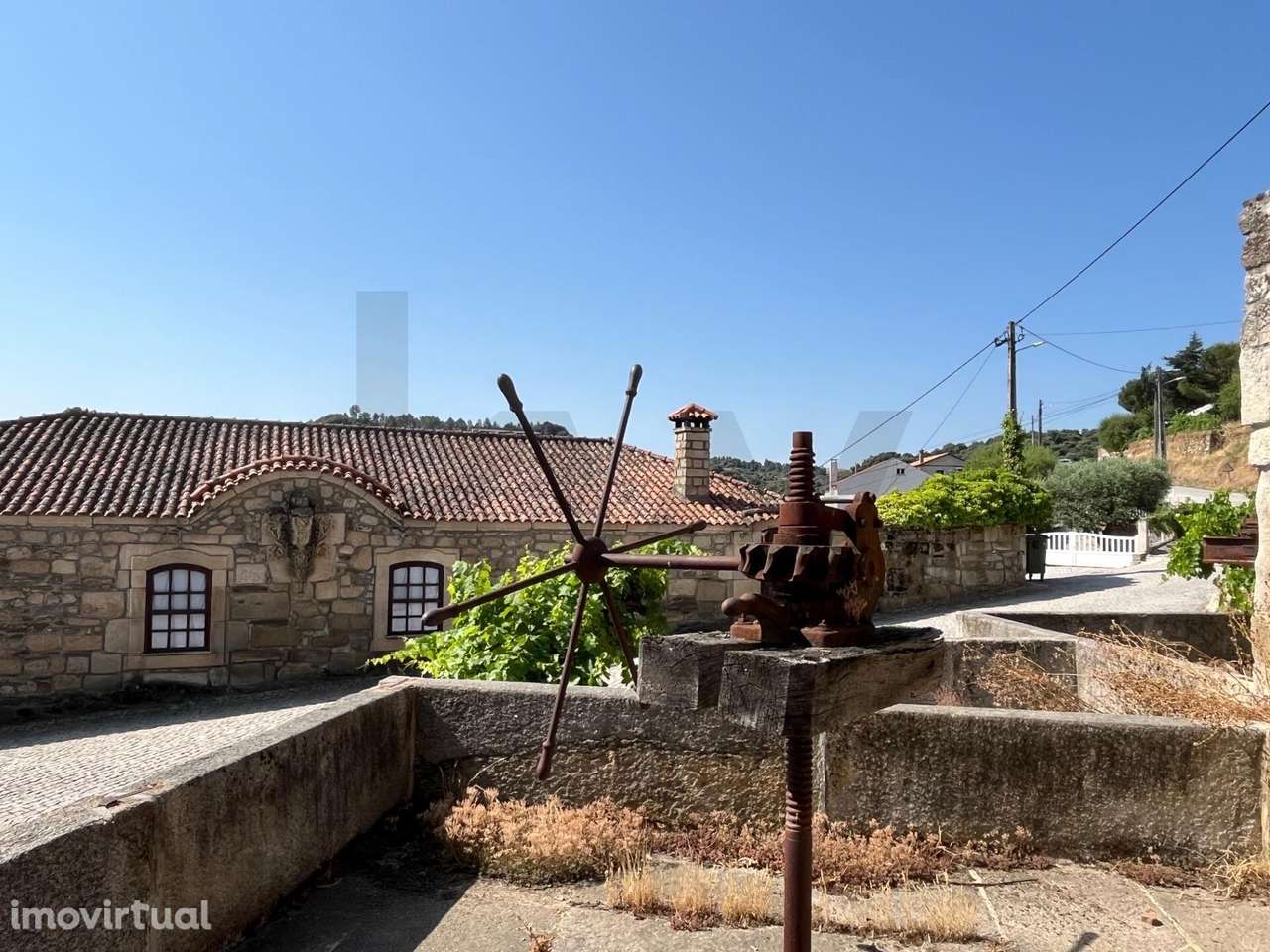Casa Senhorial Rústica em Longroiva – Um Refúgio com História e Potenc - Grande imagem: 5/29