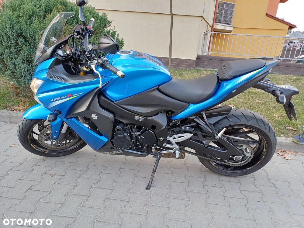 Suzuki GSX 1000 - 13