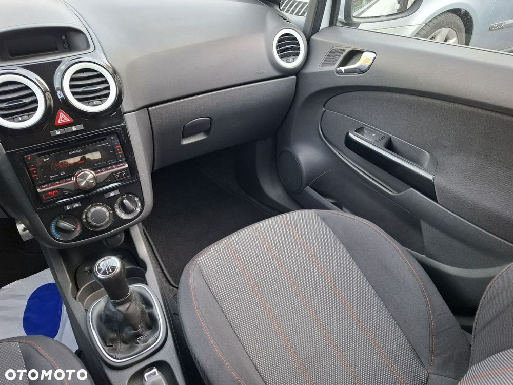 Opel Corsa 1.4 16V Color Elegance - 16