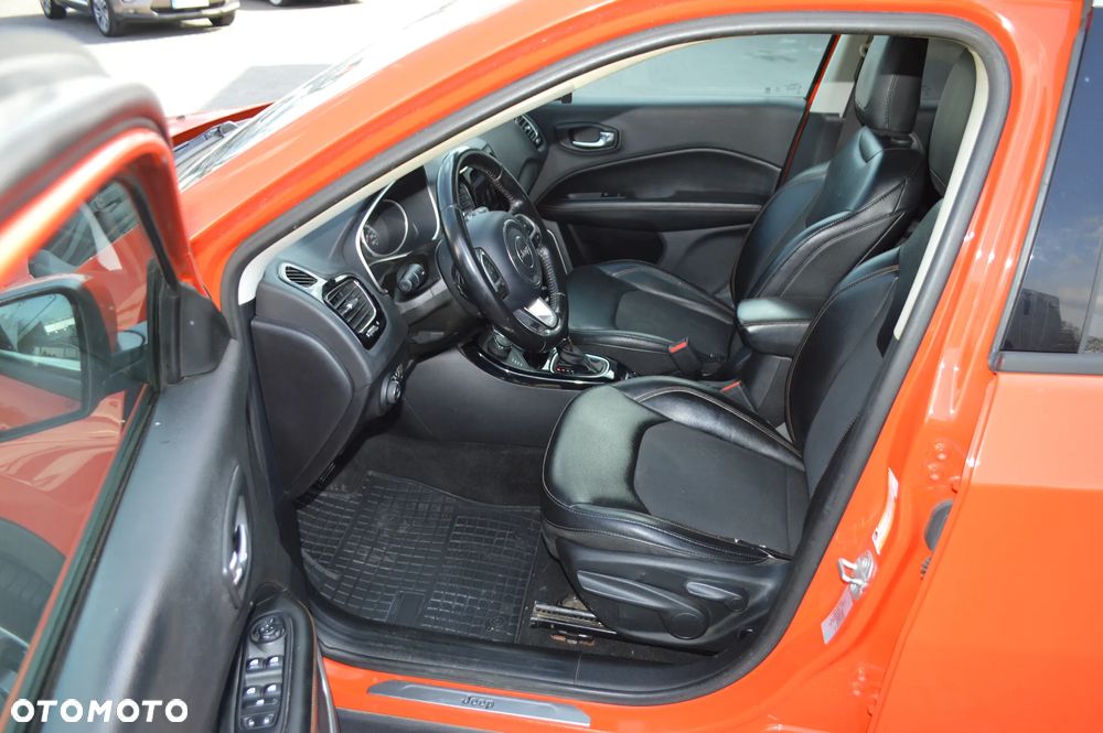 Jeep Compass - 12