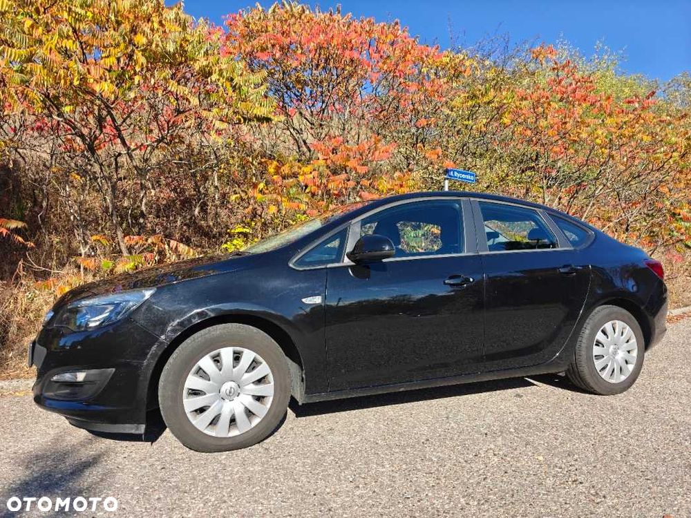 Opel Astra - 4