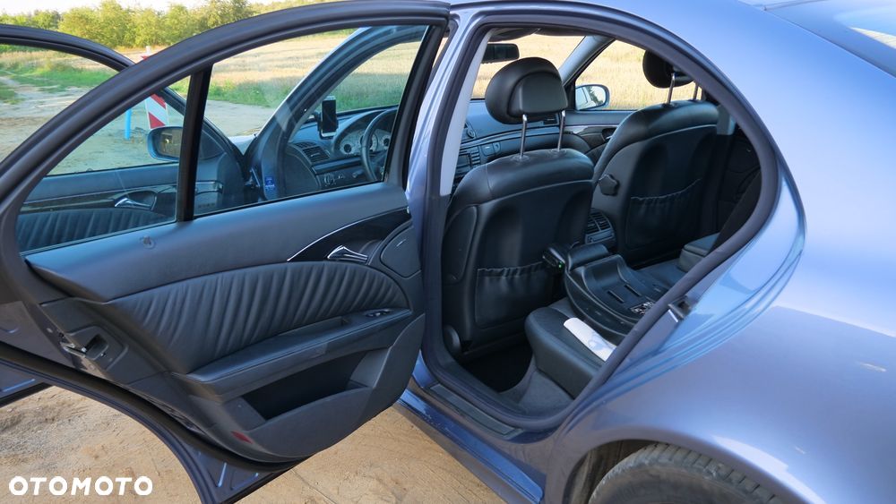 Mercedes-Benz Klasa E 320 Avantgarde - 9