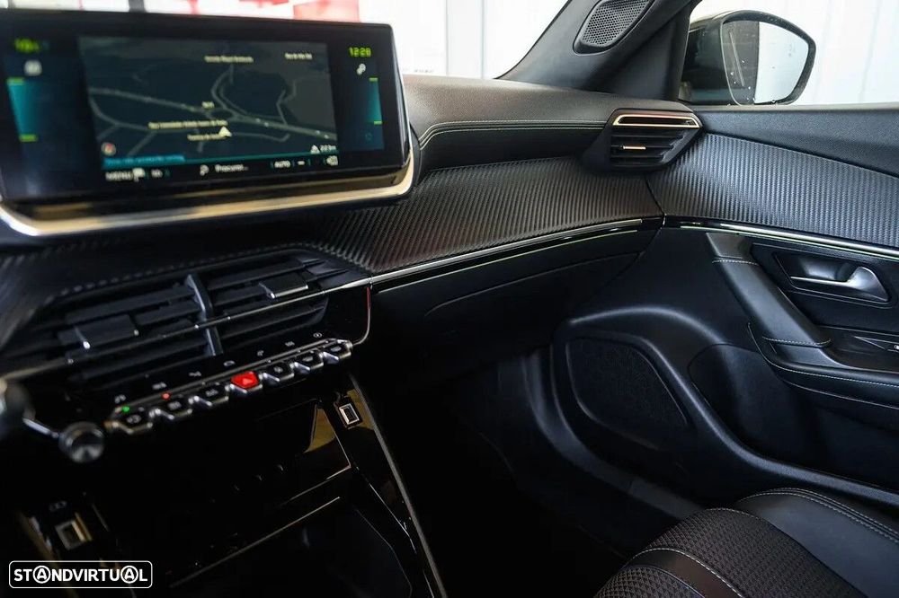 Peugeot e-2008 50 kWh GT Pack - 33