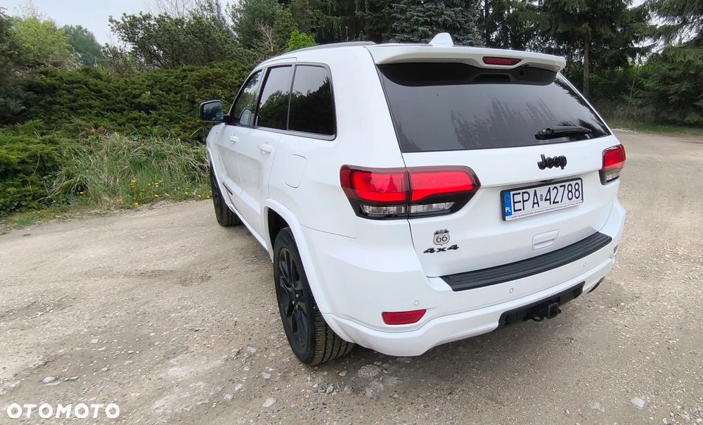 Jeep Grand Cherokee - 4