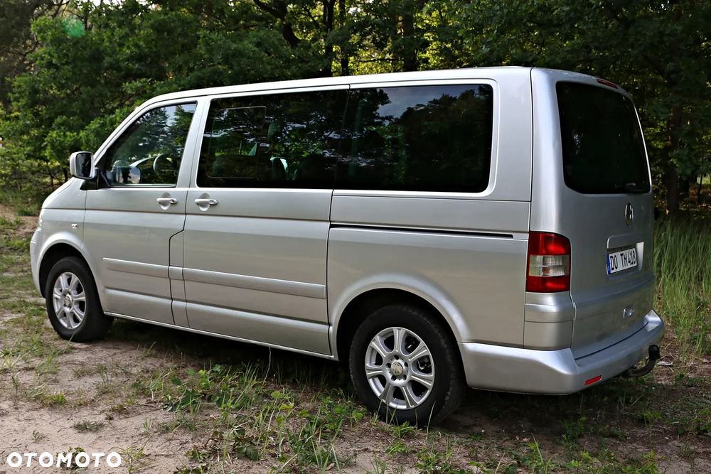 Volkswagen Multivan - 25
