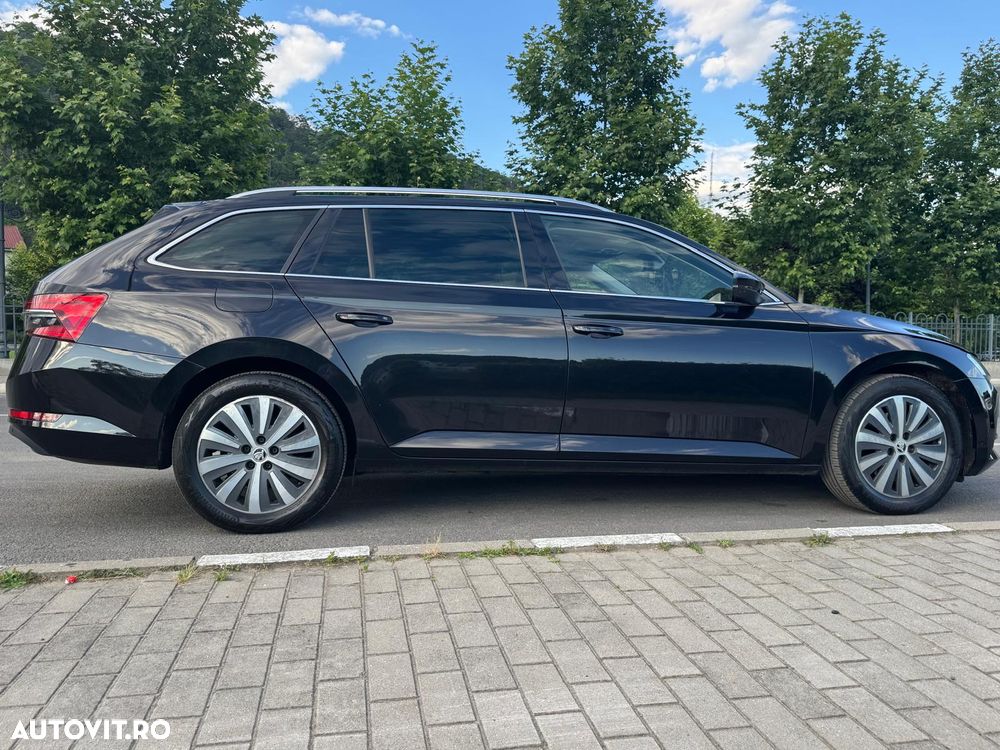 Skoda Superb 2.0 TDI DSG Style - 8