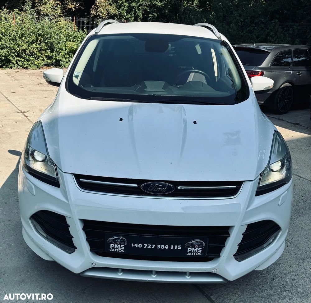 Ford Kuga 2.0 TDCi 2x4 ST-Line - 4