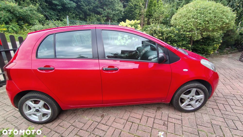Toyota Yaris 1.3 Terra - 2