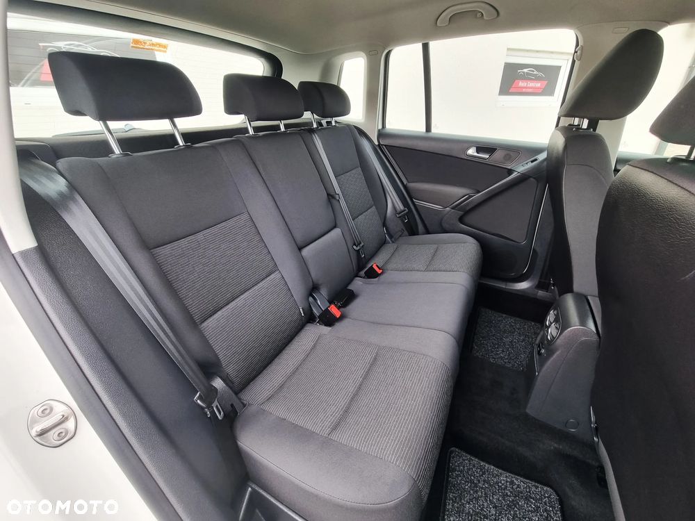 Volkswagen Tiguan - 10