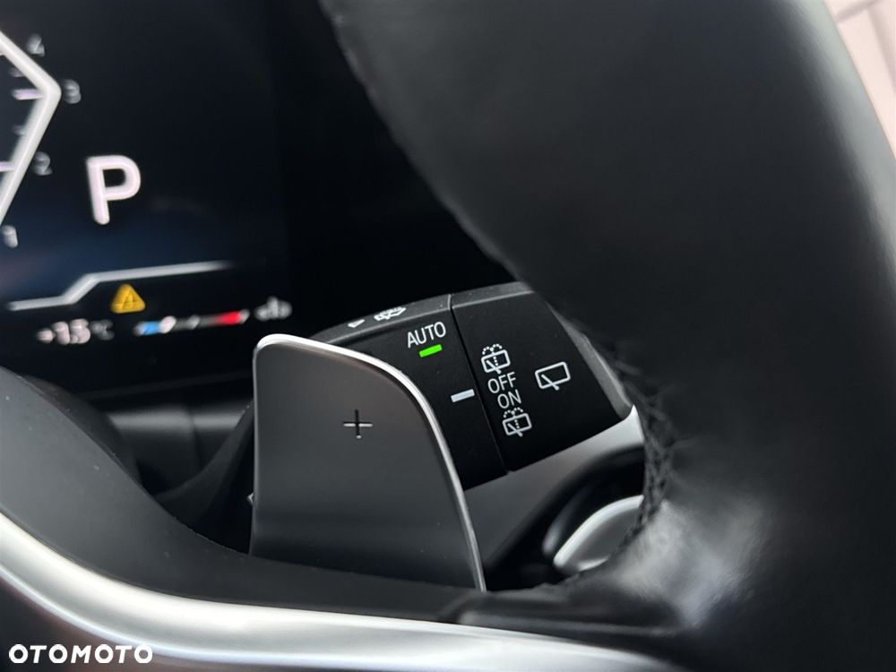 BMW Seria 3 320d xDrive - 13