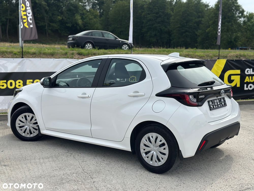 Toyota Yaris - 8