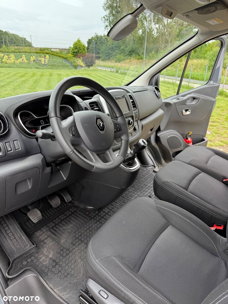 Renault TRAFIC - 12