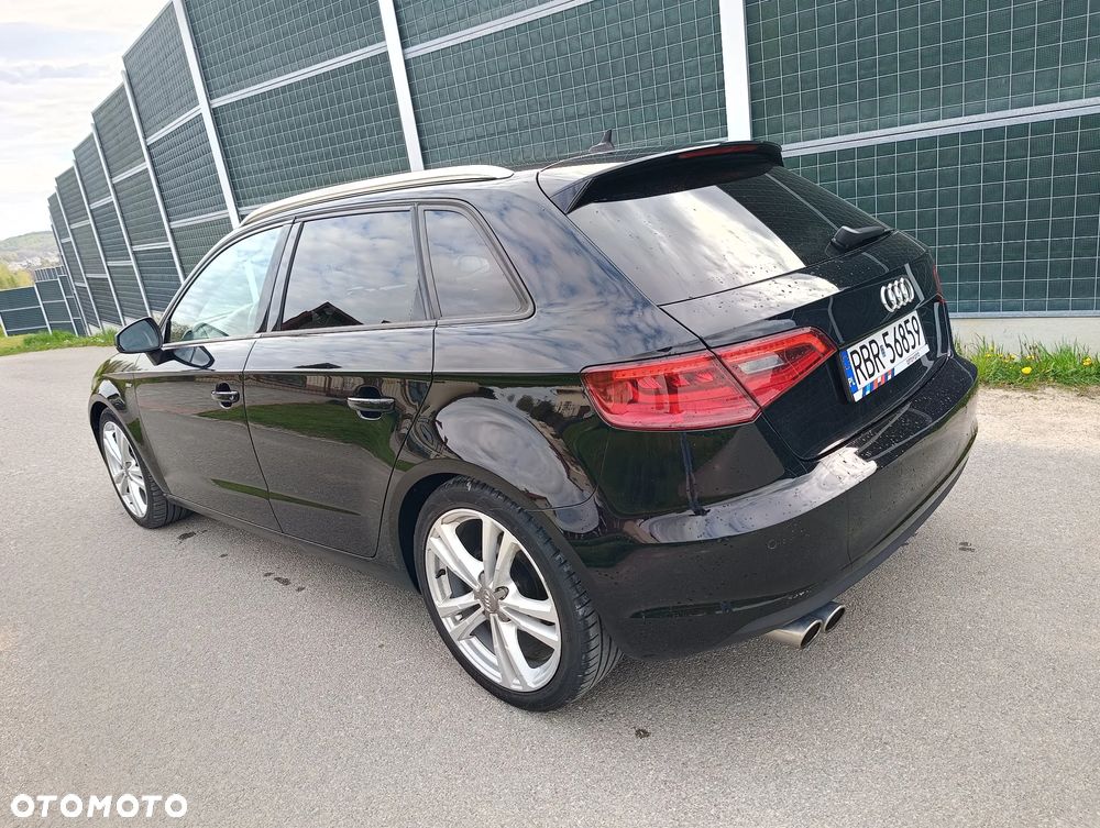 Audi A3 Sportback 2.0 TDI S line Sportpaket - 14