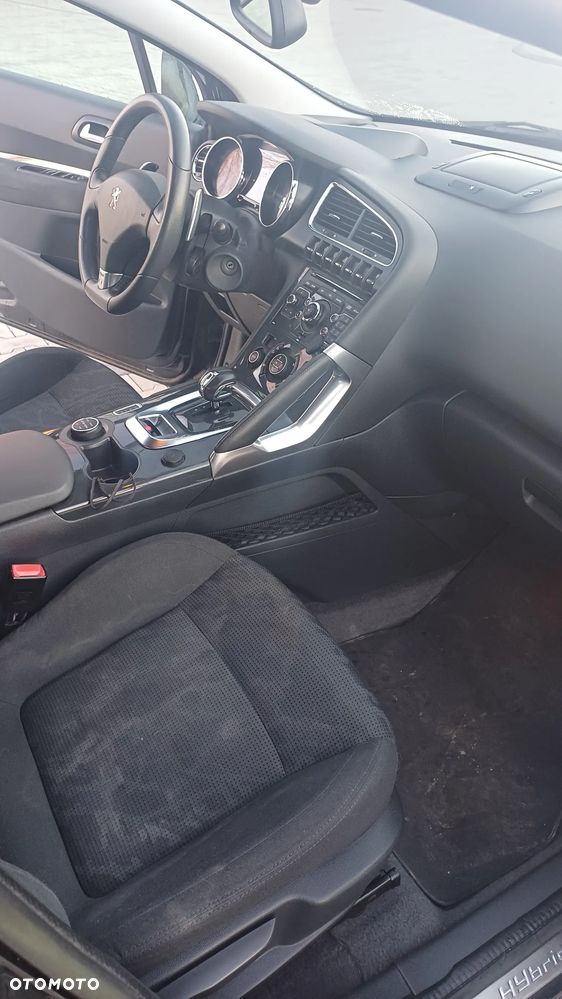 Peugeot 3008 2.0 HDi HYbrid4 - 19