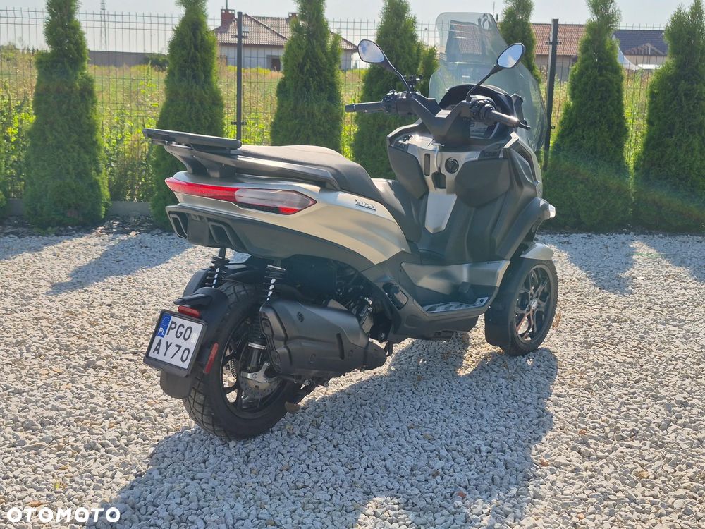 Piaggio MP-3 - 11