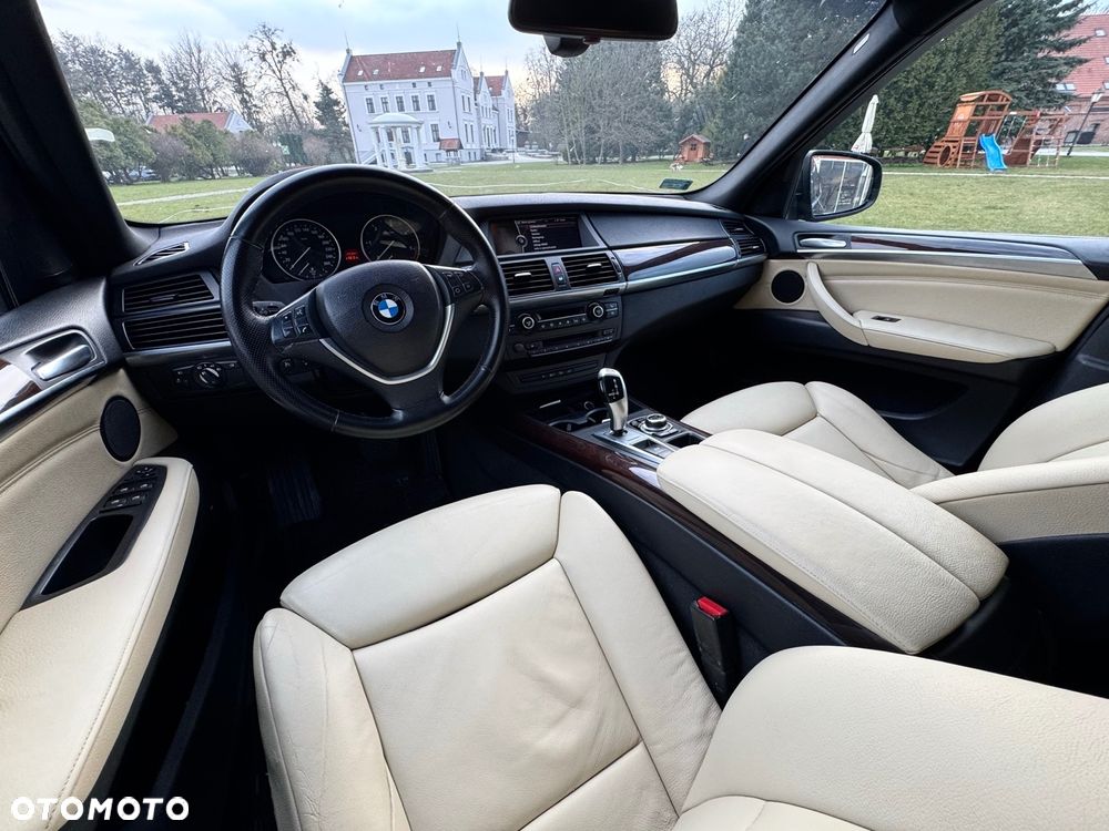 BMW X5 - 25