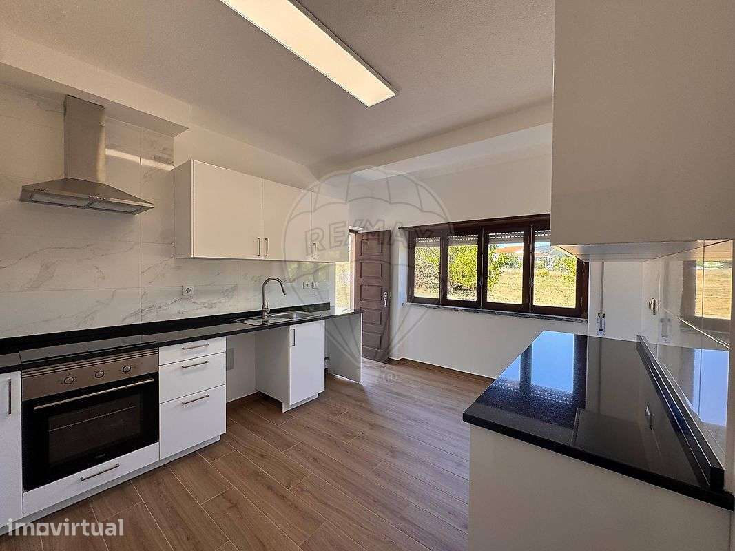 Apartamento T2 para arrendamento - Grande imagem: 2/12