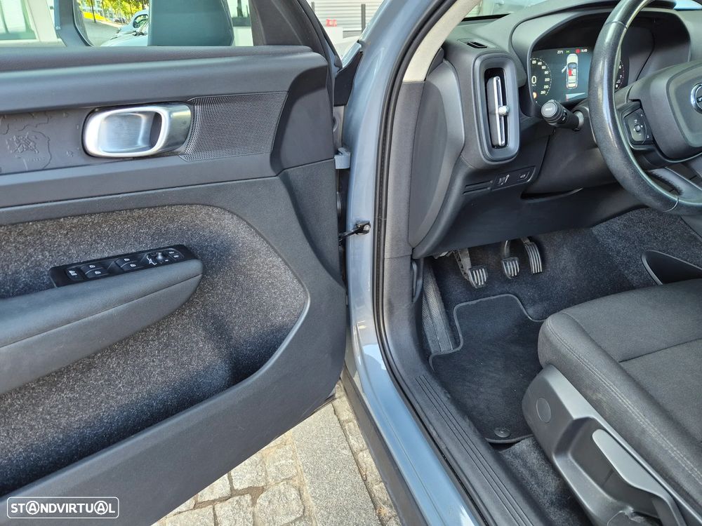 Volvo XC 40 1.5 T2 Momentum - 13