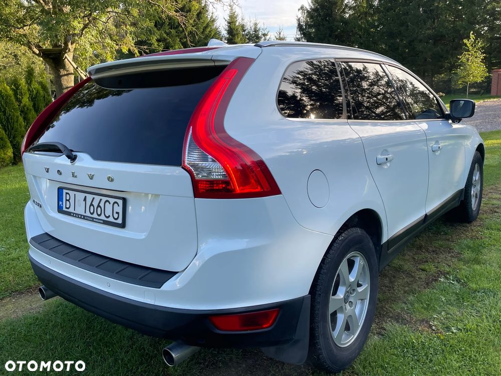 Volvo XC 60 3.2 AWD Momentum - 5