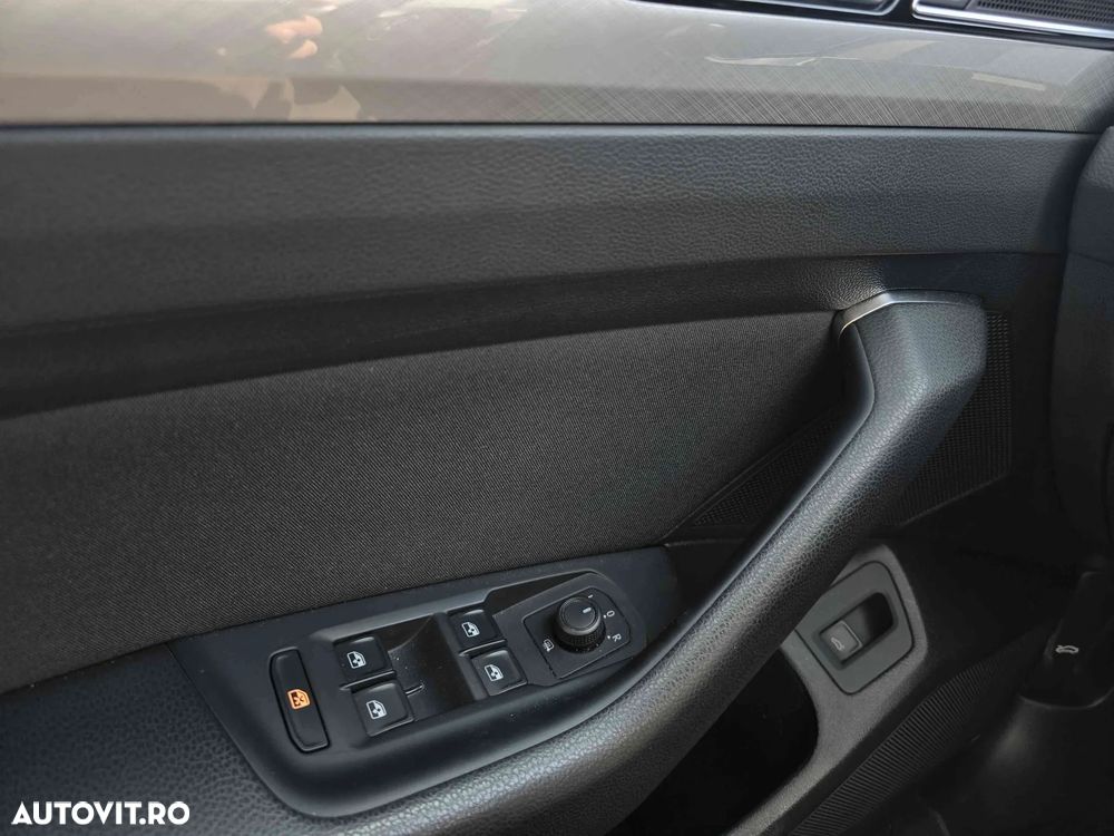 Volkswagen Passat - 17