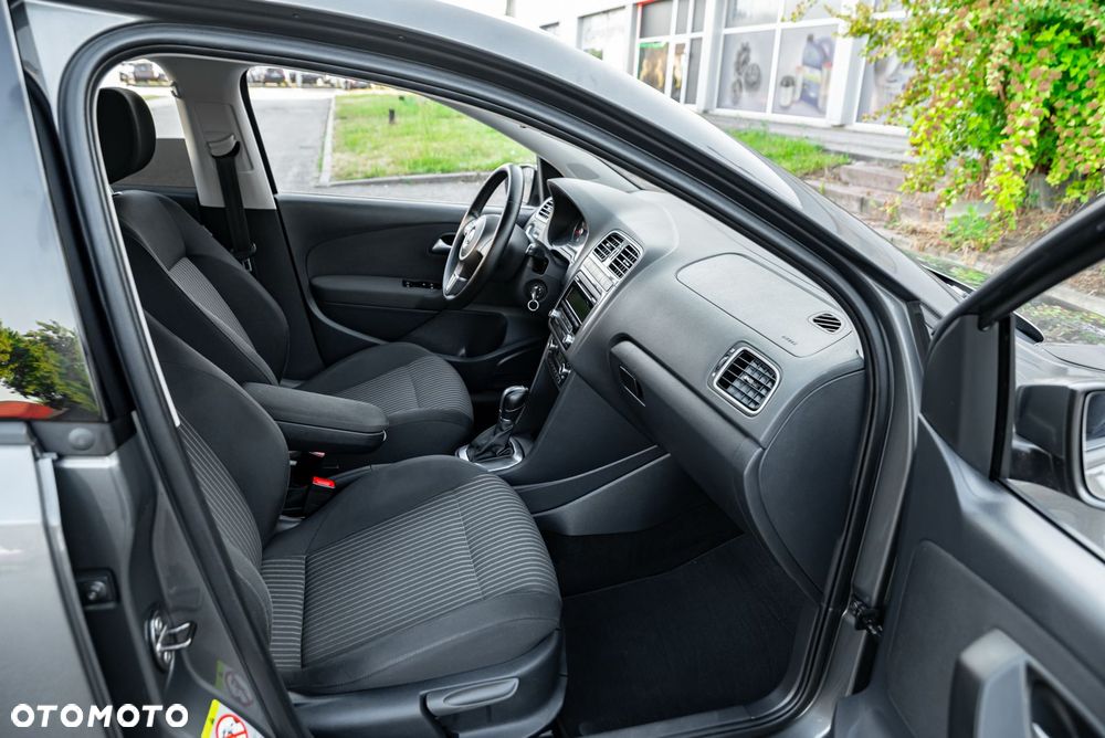 Volkswagen Polo 1.2 TSI Highline DSG - 35