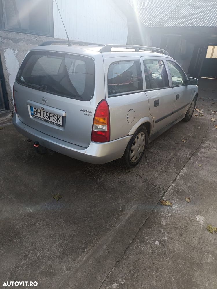 Opel Astra - 2