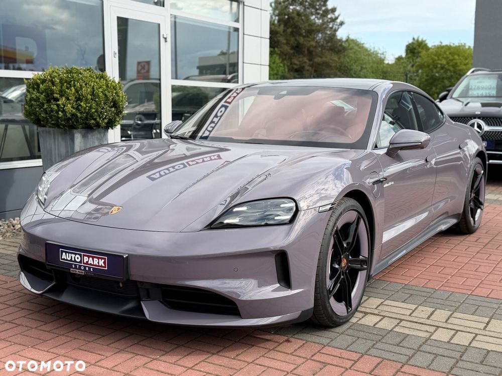 Porsche Taycan 105kWh Performance Plus - 7