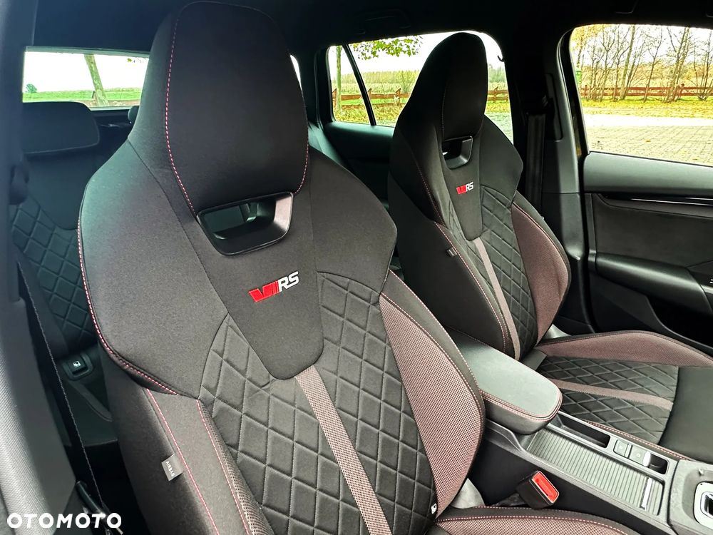 Skoda Octavia 2.0 TDI DSG 4x4 RS - 32