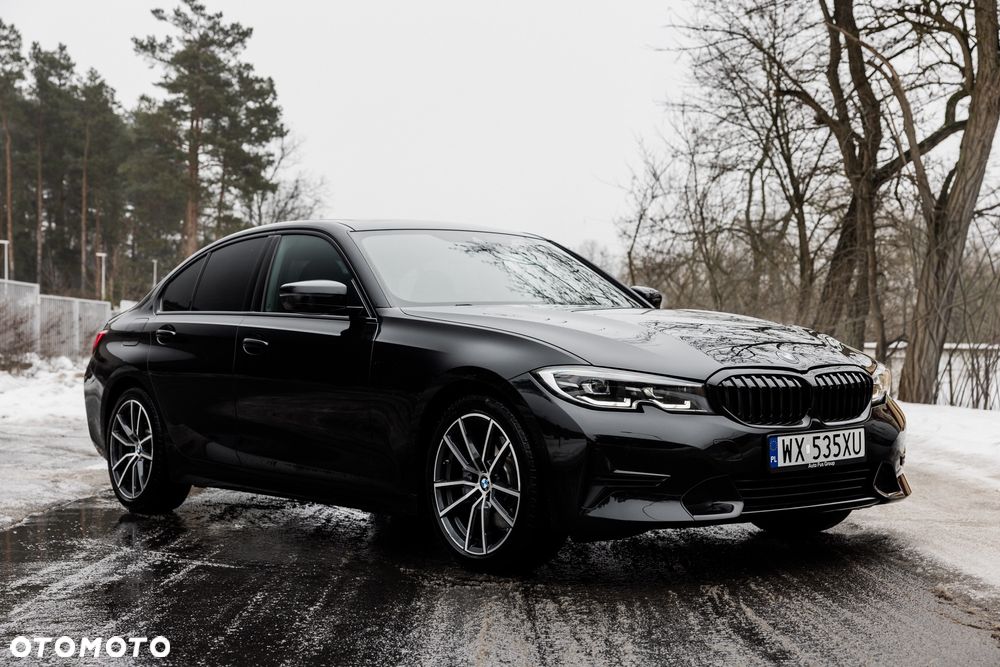 BMW Seria 3 330i Sport Line - 3
