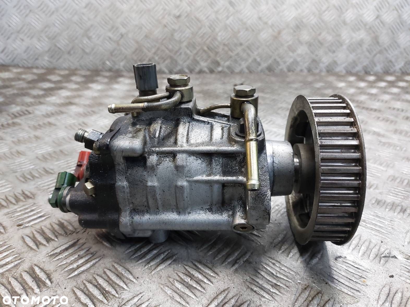 POMPA WTRYSKOWA TOYOTA COROLLA VERSO I 2.0 D4D 22100-27010 - 1