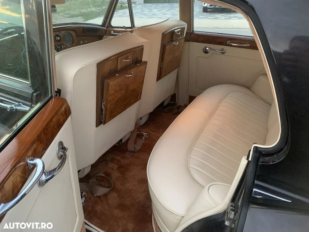 Rolls-Royce Silver Cloud - 8