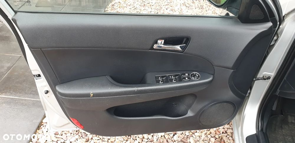 Hyundai i30 i30cw 1.6 CRDi blue Classic - 27