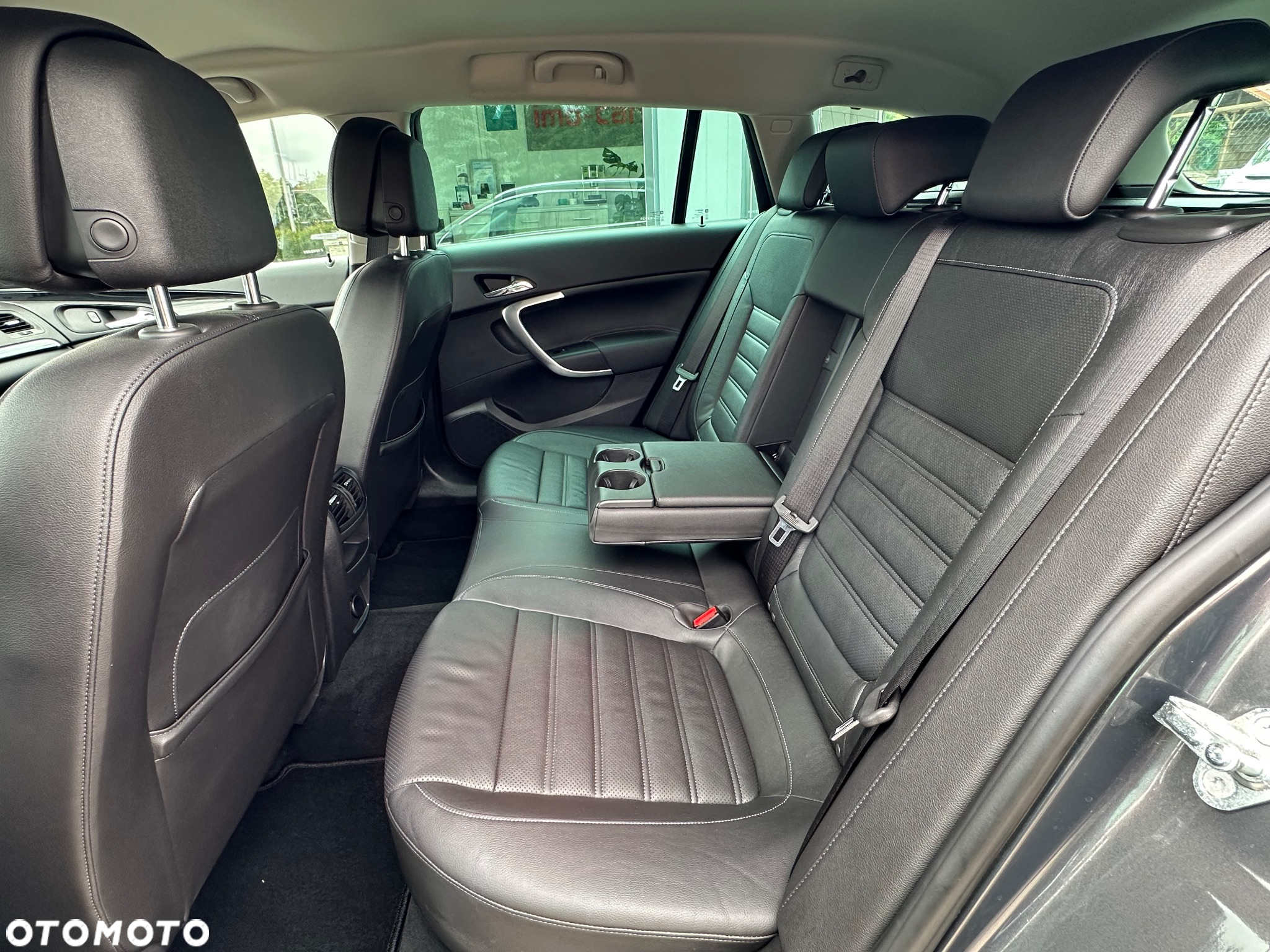 Opel Insignia - 11