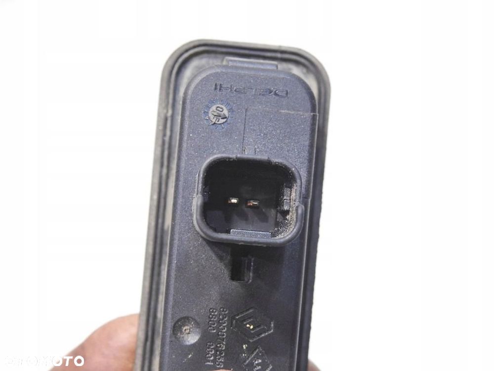 PRZYCISK MIKROSTYK KLAPY TYŁ RENAULT SCENIC II - 4