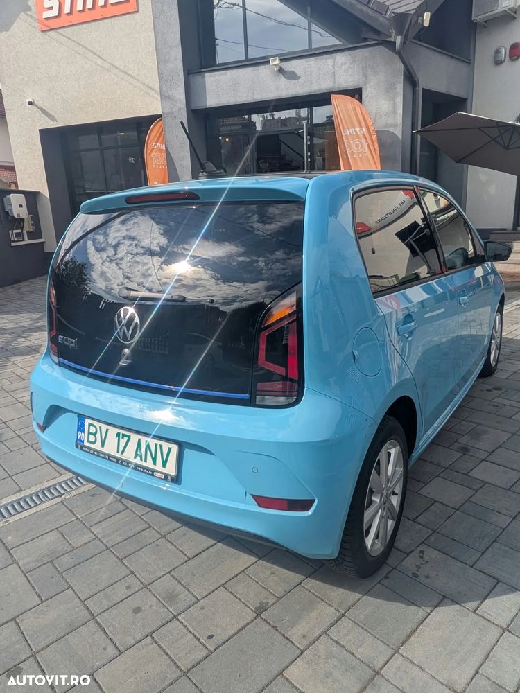 Volkswagen Up 2023 photo 5