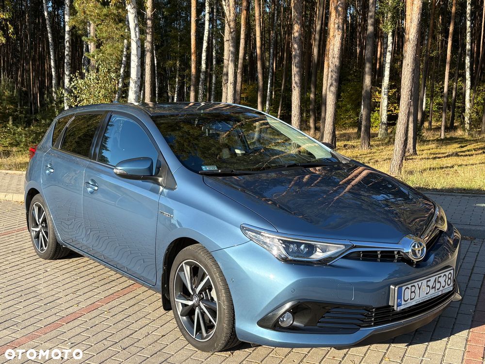 Toyota Auris Hybrid 135 Prestige - 2