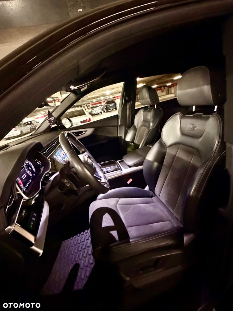 Audi SQ8 - 7