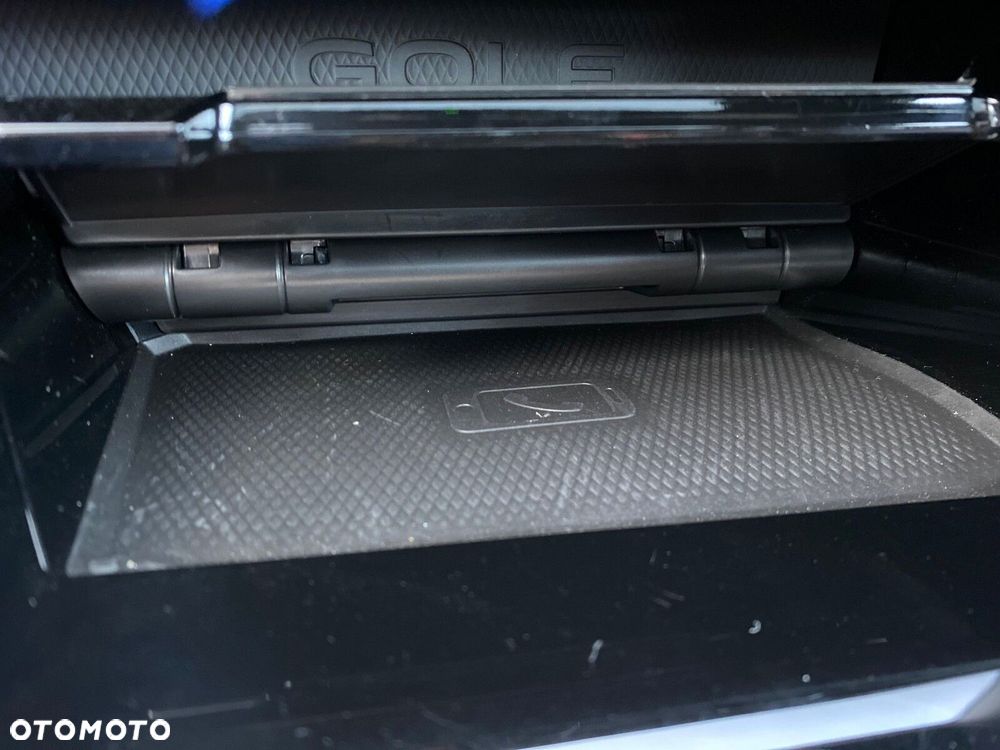 Volkswagen Golf - 27