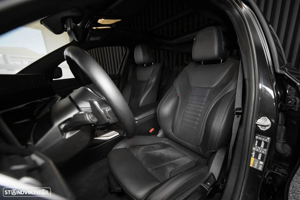 BMW 320 e Pack M Auto - 39